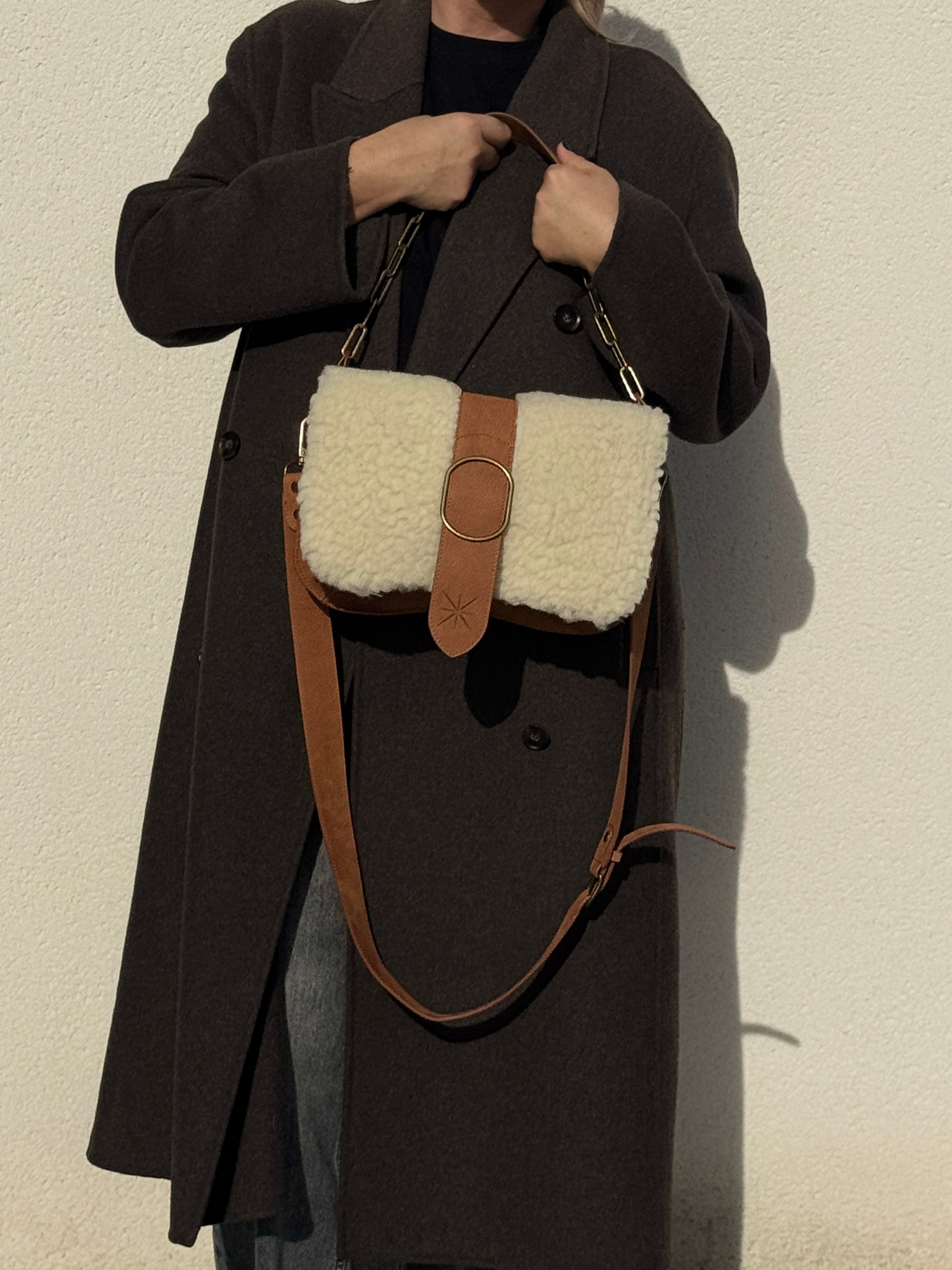 SAC BABY DOUBLE THARA MOUTON CAMEL